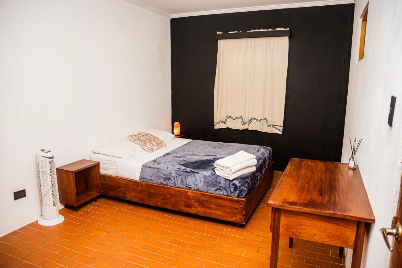 Luz De Luna Hotel Barrio Escalante Сан-Хосе Екстер'єр фото