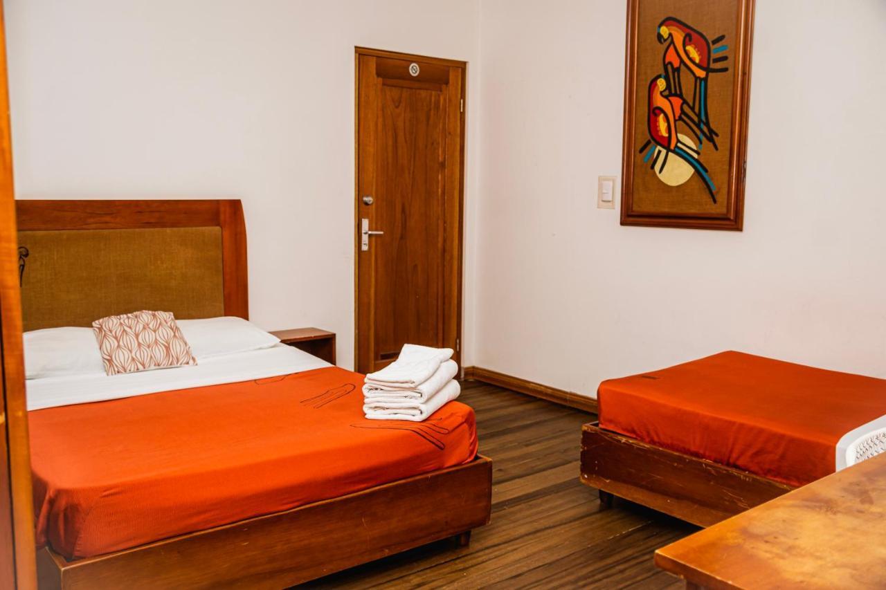 Luz De Luna Hotel Barrio Escalante Сан-Хосе Екстер'єр фото