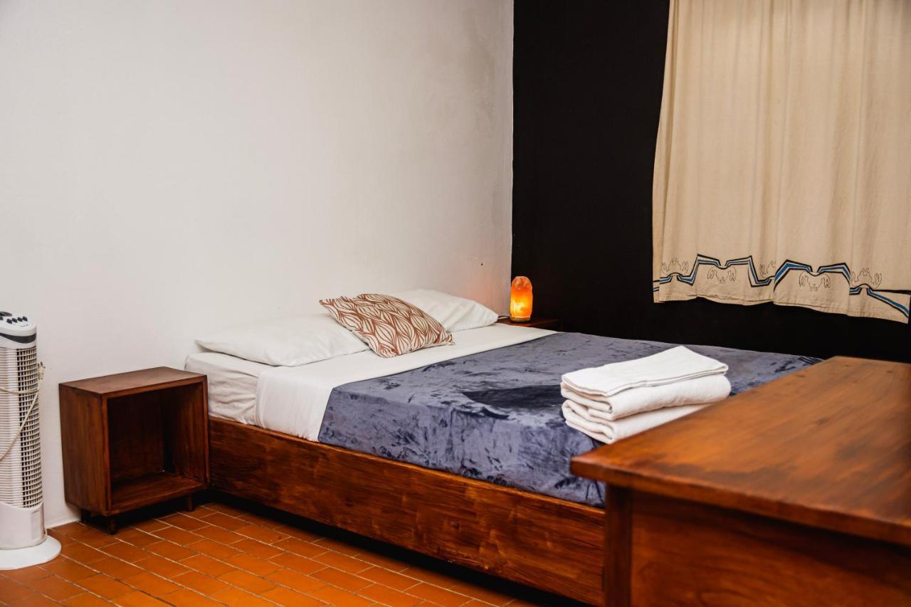 Luz De Luna Hotel Barrio Escalante Сан-Хосе Екстер'єр фото